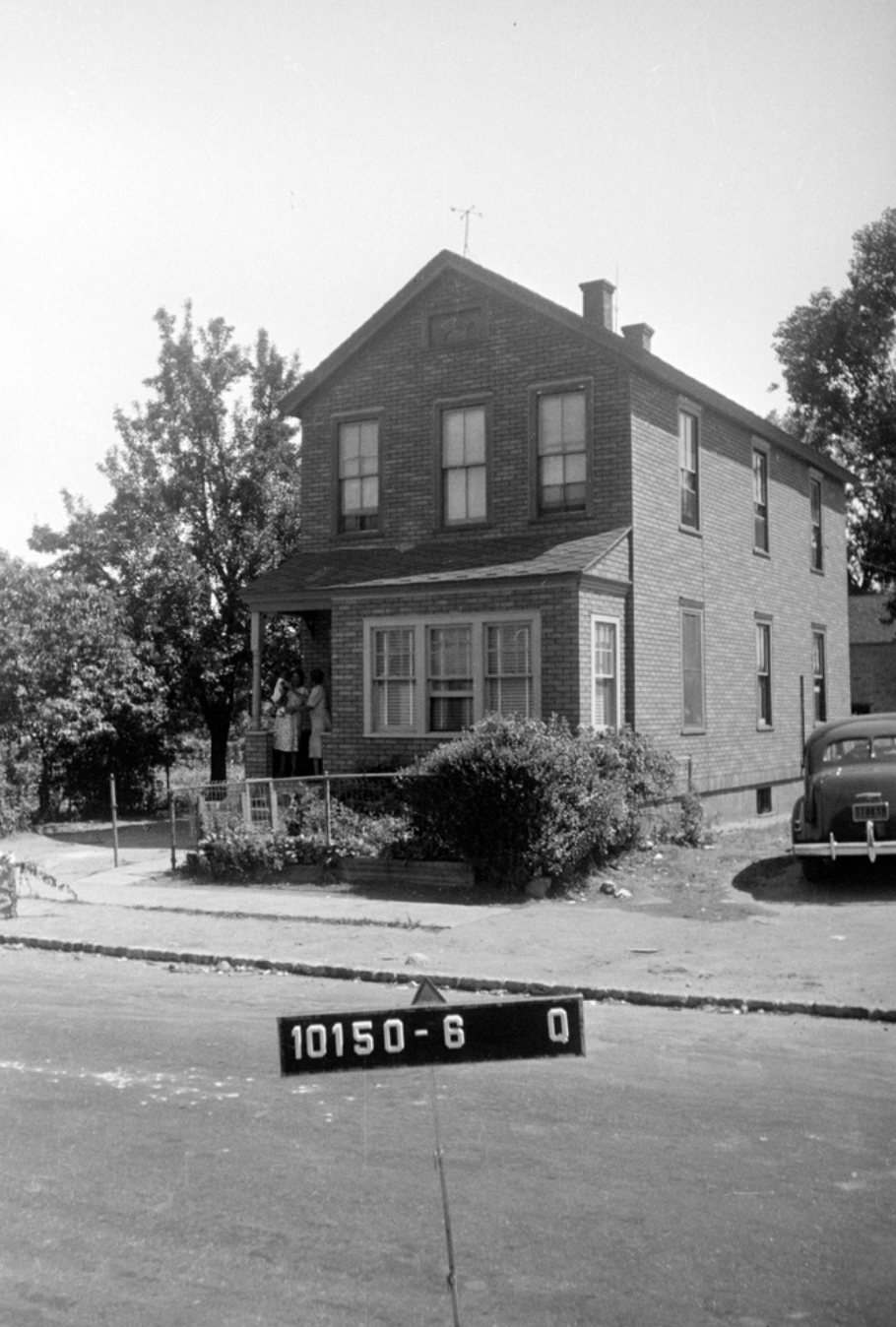 5872 - Eddie Holford's Home at 108-51 Union Hall Street
