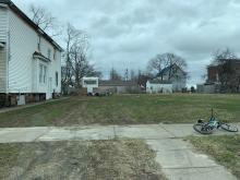 Color image of an empty, grassy lot