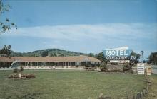 5808 - Motel Blu-Stone Postcard Front. 